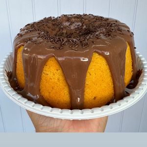 imagem do produto Bolo de cenoura com cobertura de brigadeiro 