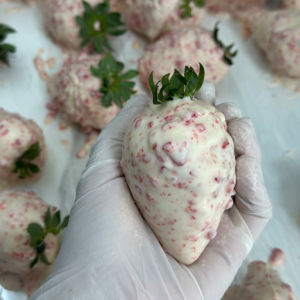 imagem do produto Combo Morango Cravejados