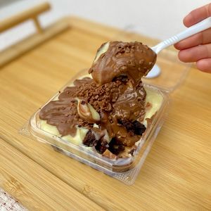 imagem do produto Afogadinho de brownie sabor Ninho com Nutella 