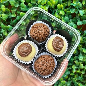imagem do produto Quarteto de Brigadeiros Gourmet - Ninho com Nutella e Chocolate ao Leite