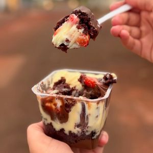 imagem do produto Bolo no Pote Dois amores com Morango 