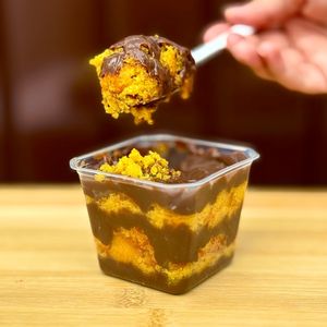 imagem do produto Bolo no Pote Cenoura com Chocolate 