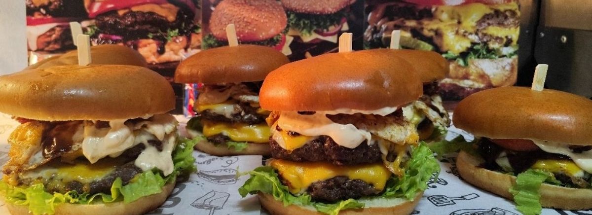 Big Burguer & Açaí  logo