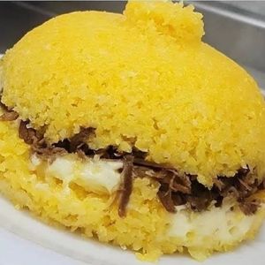 imagem do produto Cuscuz com Carne de Sol e Queijo 