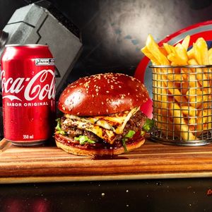 imagem do produto Combo: 1 Dom Loki + 1 Batata Frita P + 1 Refri Lata 350ml