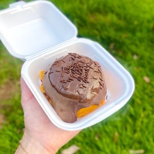 imagem do produto vulcão pequeno - cenoura com brigadeiro