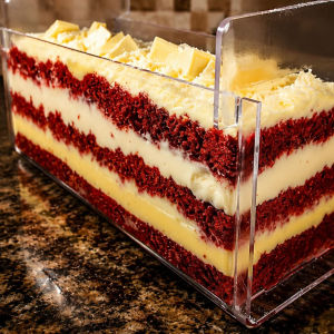 imagem do produto FATIA DE BOLO DE RED VELVET COM NINHO