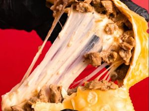 imagem do produto Pastel Nazaré (Carne c/ Queijo)