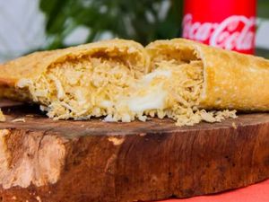 imagem do produto Pastel São Caetano (Frango, Queijo & Catupiry)