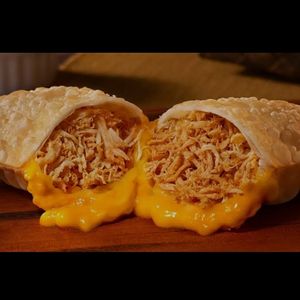 imagem do produto PASTEL FRANGO C/ CHEDDAR