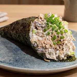 imagem do produto 1 temaki pasta de salmão grelhado