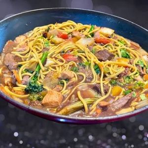 imagem do produto Yakisoba - carne e frango s/ legumes 