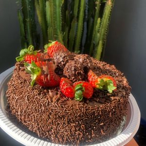 imagem do produto Bolo de brigadeiro 1kg (PEDIR C/ 1 DIA DE ANTECEDÊNCIA ) 