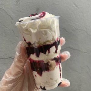 imagem do produto Bolo de pote de frutas vermelhas 300ml