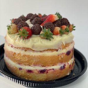 imagem do produto Bolo naked cake 2kg (PEDIR C/ 1 DIA DE ANTECEDÊNCIA )