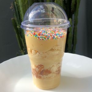 imagem do produto Bolo de pote brigadeiro branco 300ml