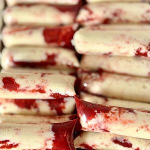 imagem do produto Geladinho Ninho com Morango