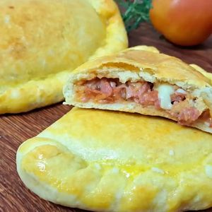 imagem do produto CALZONE CALABRESA COM BACON