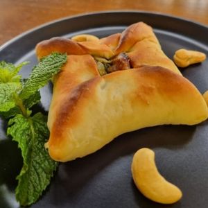 imagem do produto Esfiha de Escarola com nozes