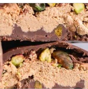 imagem do produto Bombom de Chocolate ao Leite Belga com Halawi e Pistache