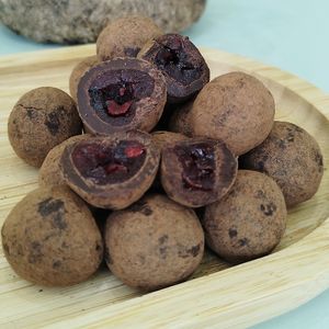 imagem do produto DRAGEADO DE CEREJA CHOCOLATE 72%