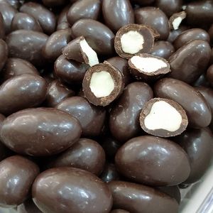 imagem do produto DRAGEADO DE CASTANHA DO PARA 72%