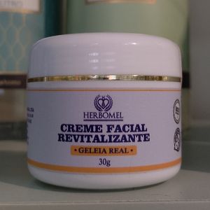 imagem do produto CREME FACIAL REVITALIZANTE "GELEIA REAL"