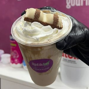 imagem do produto Milk-Shake Premium Kinder Bueno - 430ml 