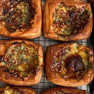 imagem do produto (CONGELADO) Danish gorgonzola, nozes e mel