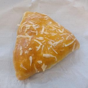 imagem do produto Esfirra de Frango com Brócolis e Catupiry