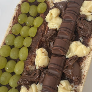 imagem do produto DOG DE KINDER BUENO,UVA,CREME DE NINHO E NUTELLA