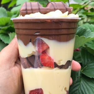 imagem do produto Copo Morango Kinder e nutella 