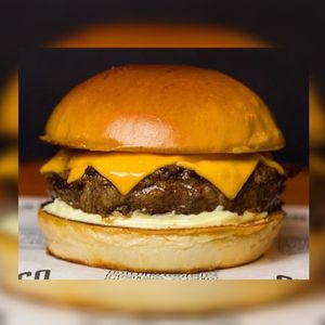 imagem do produto Pão, carne e queijo+ batata 