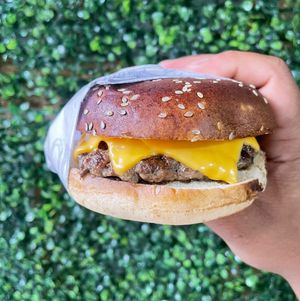 imagem do produto PÃO COM CARNE