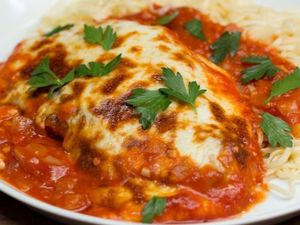 imagem do produto Frango a parmegiana completo.