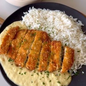 imagem do produto Frango à milanesa com creme de milho 
