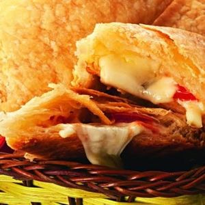 imagem do produto Pastel de calabresa com queijo