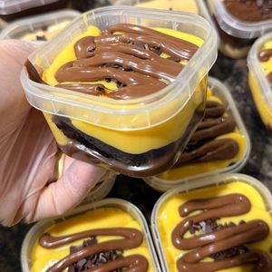 imagem do produto Brownie no pote Maracujá c chocolate e Nutella 