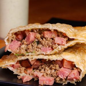 imagem do produto Pastel Carne C/ Calabresa 