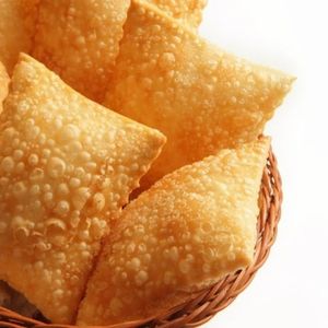 imagem do produto Pastel de Frango com calabresa frito