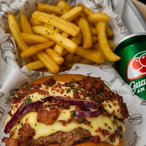 imagem do produto Brooklin + batata p + refrigerante lata 