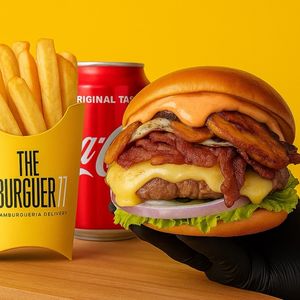 imagem do produto Argentina + batata p + Refri lata