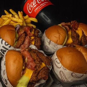 imagem do produto 4 Smash 2.0 + Batata M + Refrigerante 1L🔥