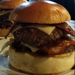 imagem do produto Iron Maiden Burger 