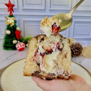 imagem do produto Chocotone trufado Cheesecake de morango 