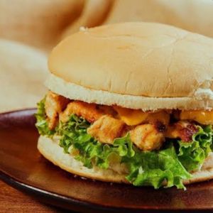 imagem do produto X Burguer frango com bacon e ovo 