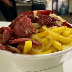 imagem do produto LINGUIÇA CALABRESA C/ FRITAS