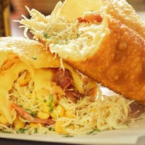 imagem do produto Pastelão de Frango c/cheddar 