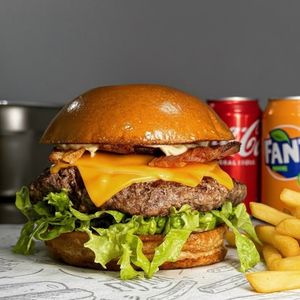 imagem do produto Combo Salad Bacon. 1 Salad bacon + 1 batata individual + 1 refri da sua preferência