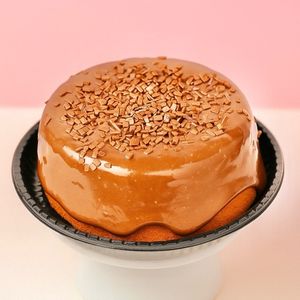 imagem do produto Bolo vulcão - Cenoura com chocolate 